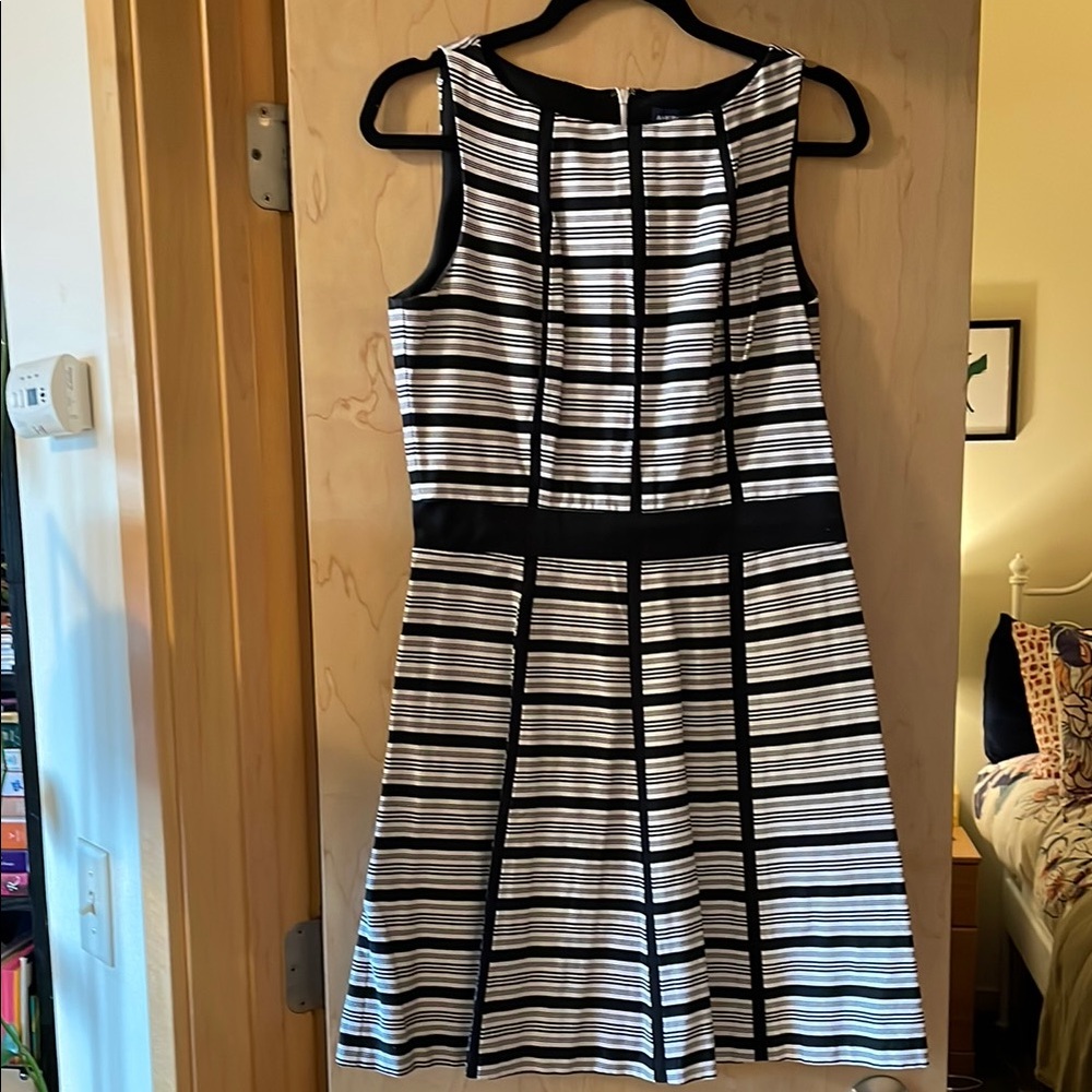 Striped American Living Black and White Sleeveless Dress Size 10